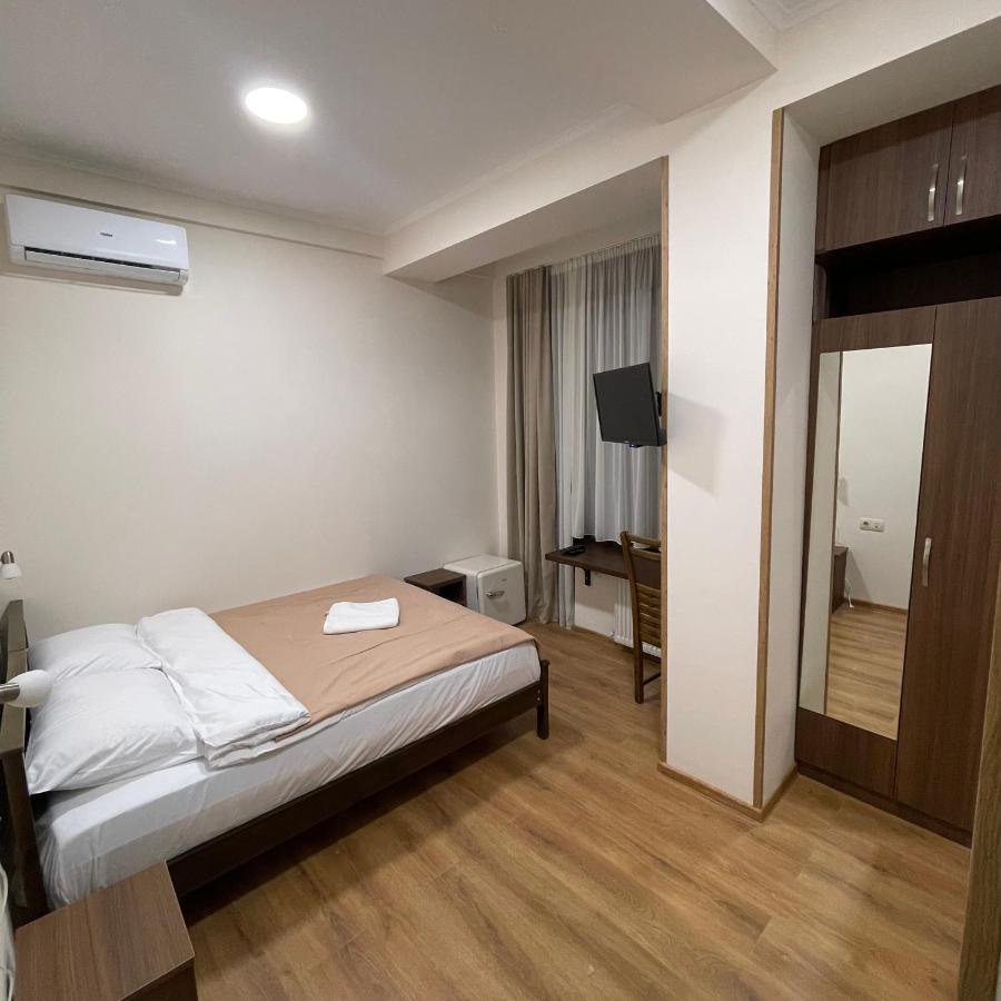 Art Family Hotel Tbilisi Luaran gambar